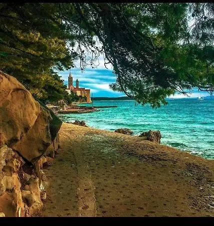 Malena 3* Barbat na Rabu